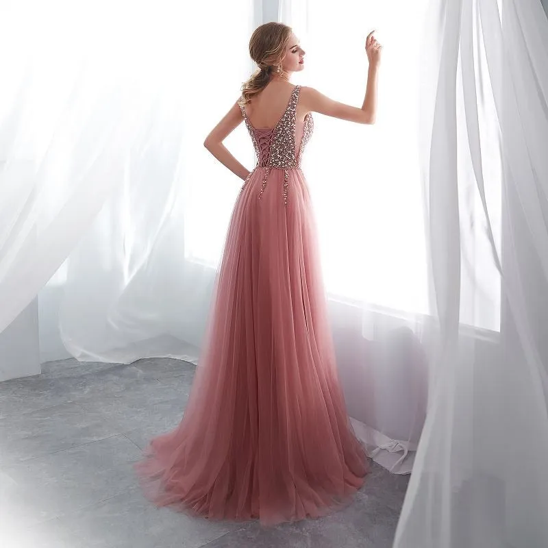 Vestido de Festa Luxo em Tule com Detalhes Pedraria