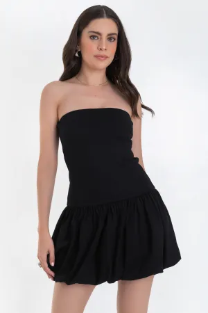 Vestido globo strapless de fit ajustado